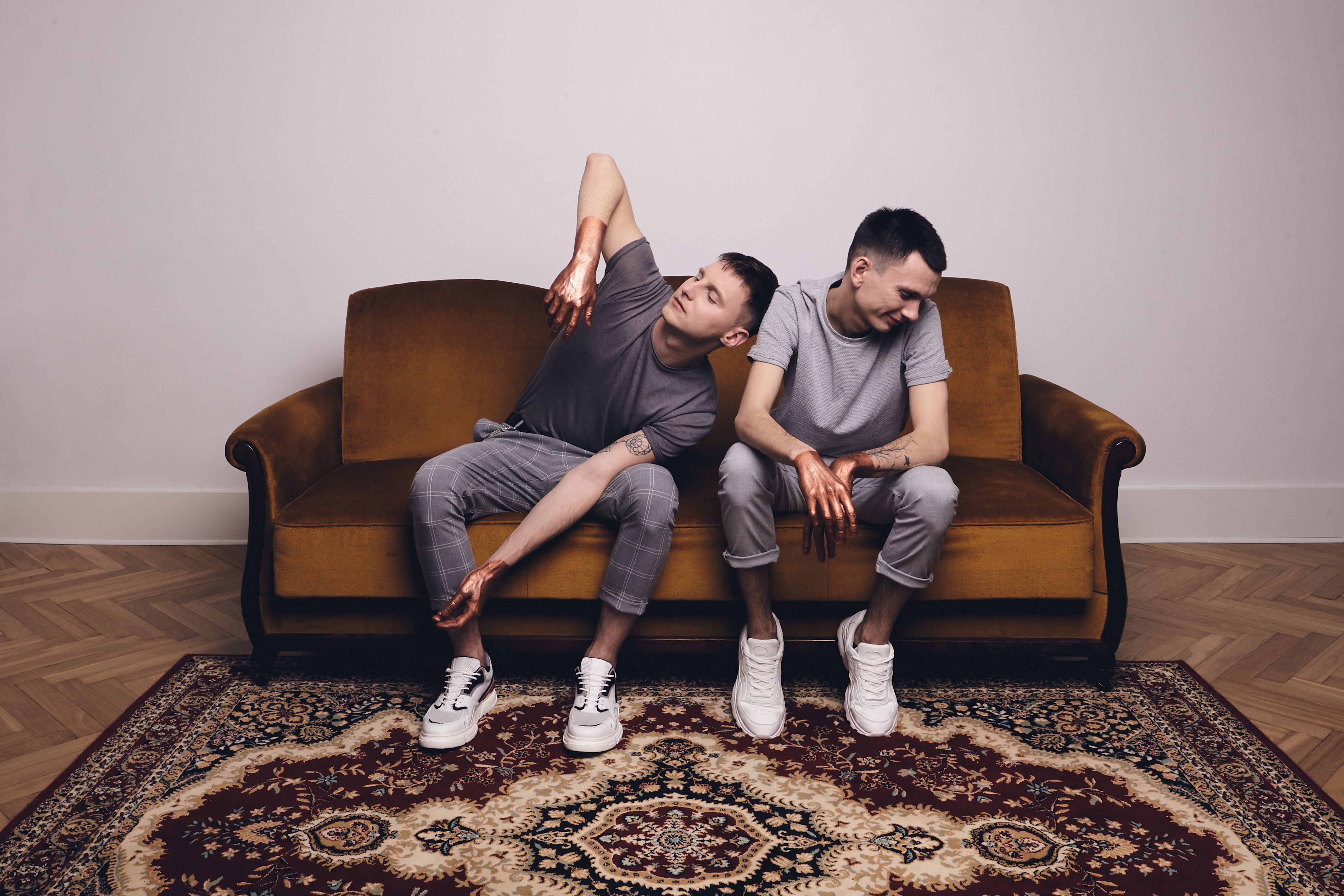 Korwek x Pavlo zapowiadają debiutancki album. Znamy okładkę i listę piosenek