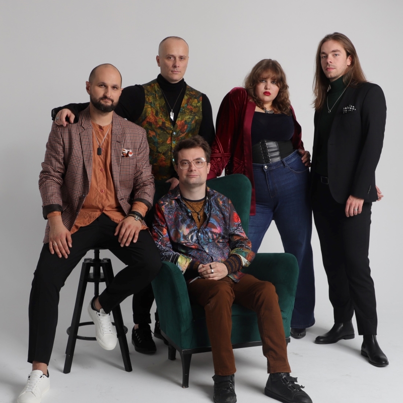 Nowe brzmienie, ten sam puls – Swoo High z utworem „Neony”!