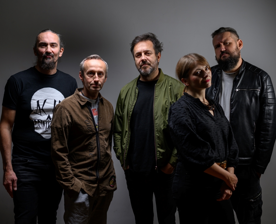 Rockowy Staff z albumem „Pyszny”. Posłuchaj singla „Ostatni blues”